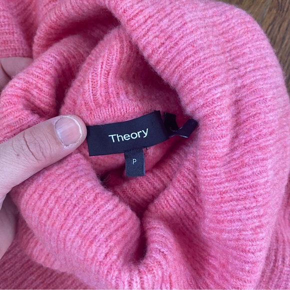 Theory Wool Karenia Turtleneck Stratus Cloud Sweater - Picture 4 of 5